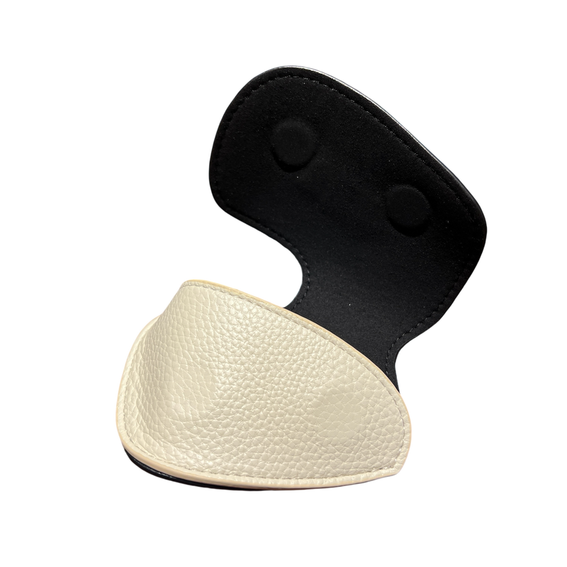 アイアンカバー ロゴ